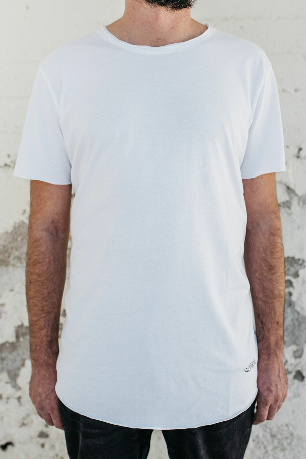 Camiseta blanca unisex. Moda orgánica y gallega